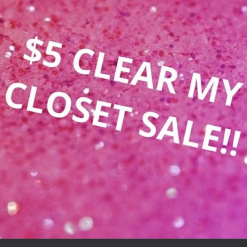 EVERYTHING MUST GO!! Super closet clear out!!
